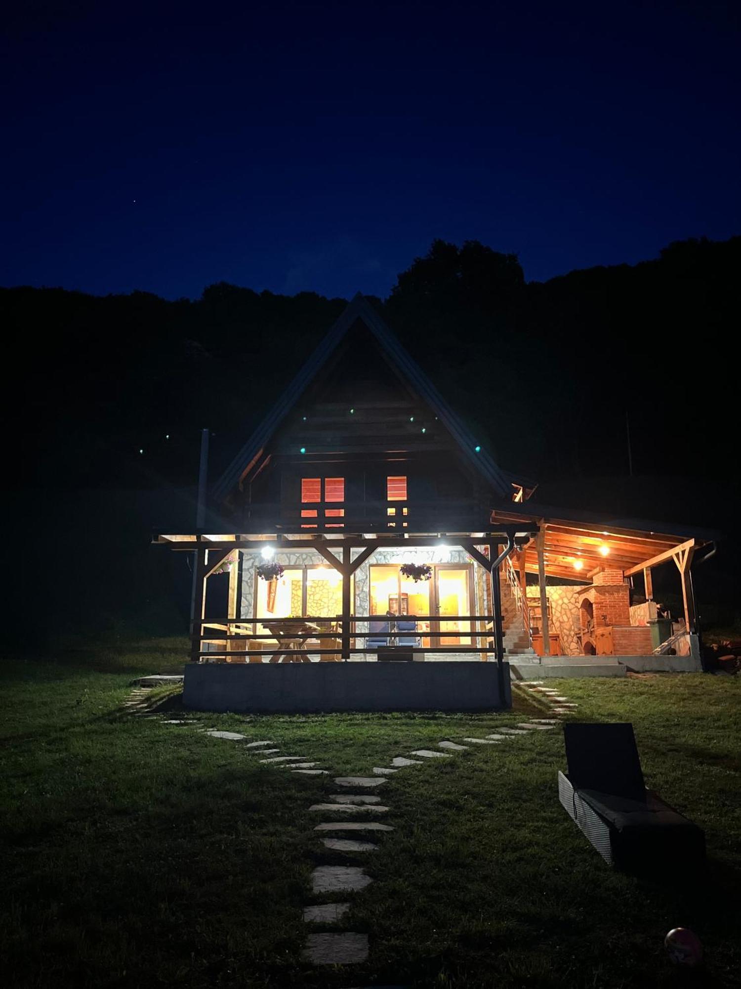 Vikendica Krupa Na Vrbasu Villa Banja Luka Buitenkant foto